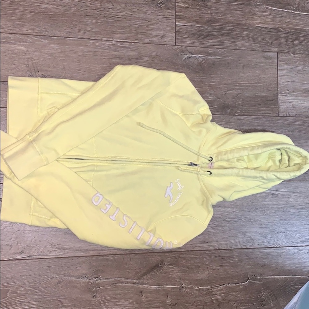 Yellow hollister sweatshirt